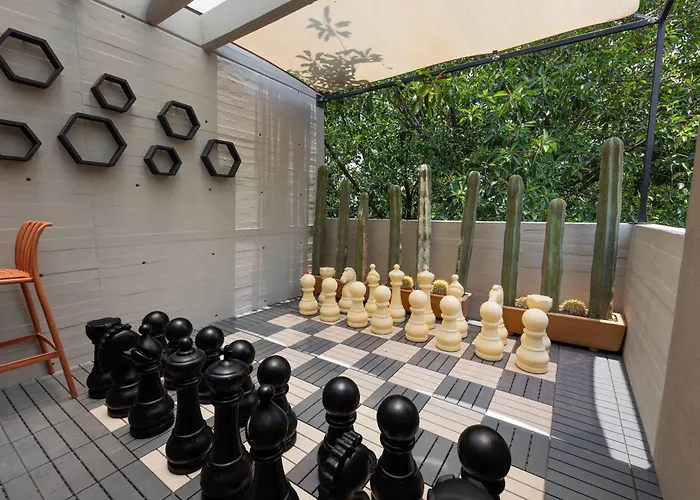 Architectural Condesa Indoor-outdoor Living