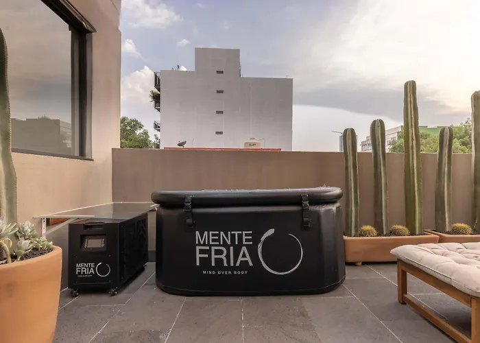 Architectural Condesa Indoor-outdoor Living Сasa de vacaciones *